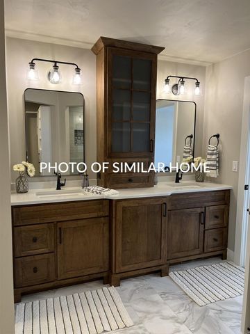 2556 N STELLITA CIRCLE, De Pere, WI 54115