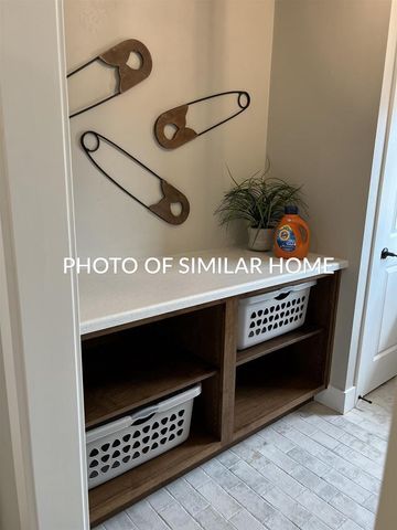 2556 N STELLITA CIRCLE, De Pere, WI 54115