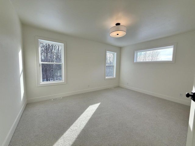 2556 N STELLITA CIRCLE, De Pere, WI 54115