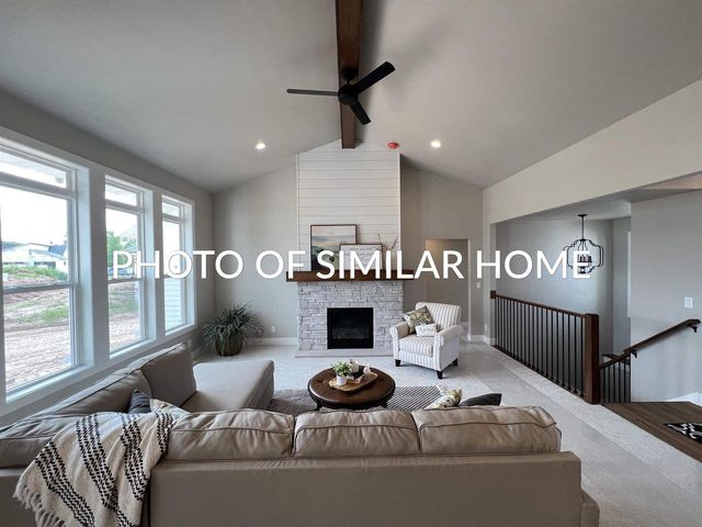 2556 N STELLITA CIRCLE, De Pere, WI 54115