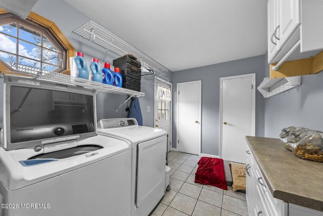 55 Valley Vale Drive, Old Bridge, NJ 08857