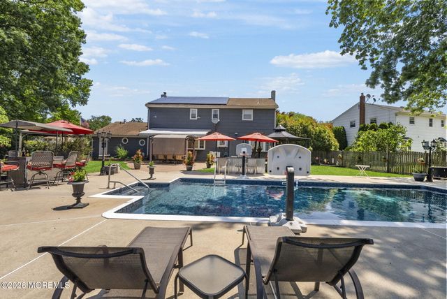 55 Valley Vale Drive, Old Bridge, NJ 08857