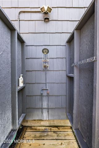 55 Valley Vale Drive, Old Bridge, NJ 08857