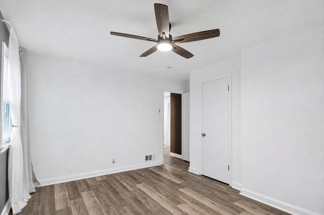 6114 W Leon TERRACE, Milwaukee, WI 53218