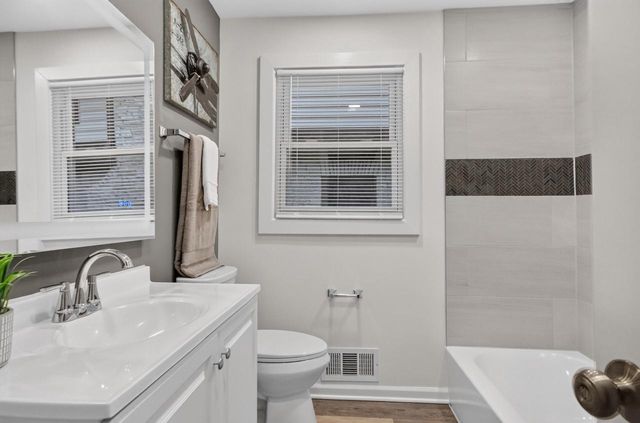 6114 W Leon TERRACE, Milwaukee, WI 53218