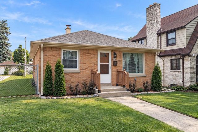 6114 W Leon TERRACE, Milwaukee, WI 53218