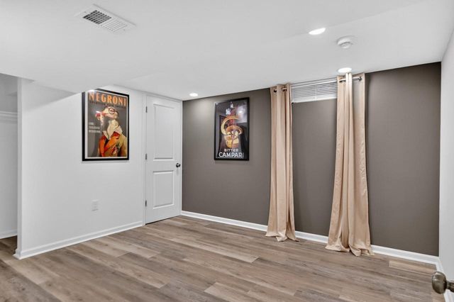 6114 W Leon TERRACE, Milwaukee, WI 53218