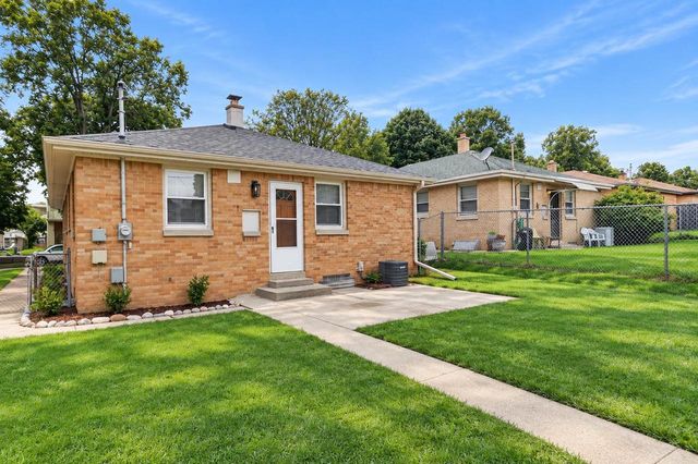 6114 W Leon TERRACE, Milwaukee, WI 53218