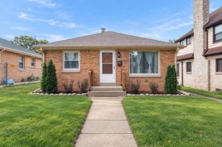 6114 W Leon TERRACE, Milwaukee, WI 53218