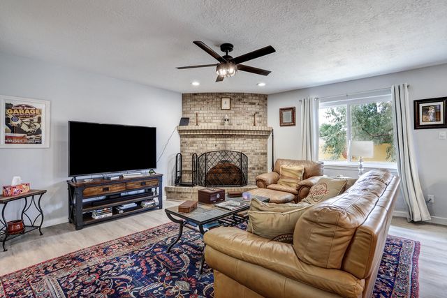 8713 Supreme Court NE, Albuquerque, NM 87109