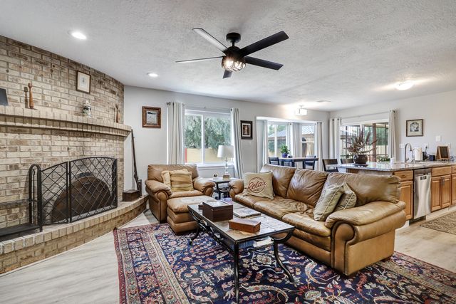8713 Supreme Court NE, Albuquerque, NM 87109