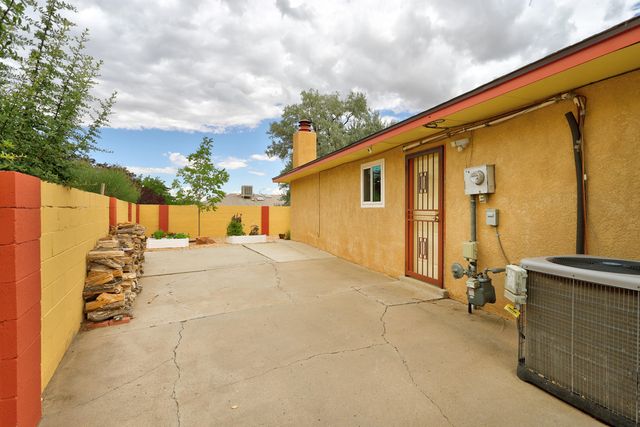 8713 Supreme Court NE, Albuquerque, NM 87109