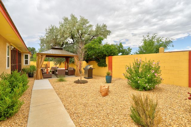 8713 Supreme Court NE, Albuquerque, NM 87109