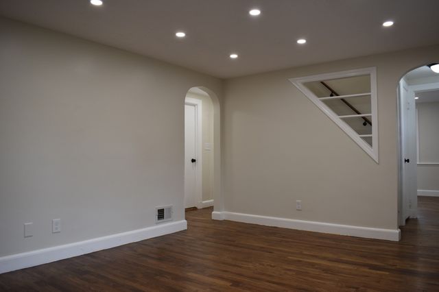 65 Thomas Rd, Weymouth, MA 02190