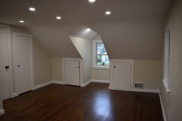 65 Thomas Rd, Weymouth, MA 02190