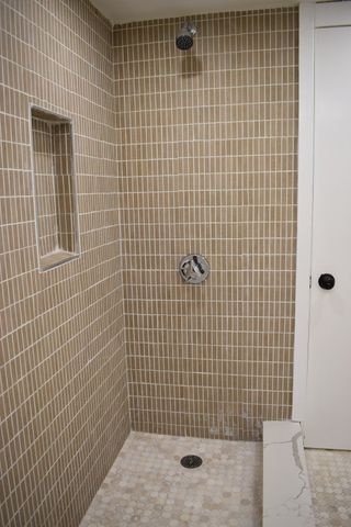 65 Thomas Rd, Weymouth, MA 02190