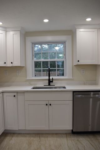 65 Thomas Rd, Weymouth, MA 02190