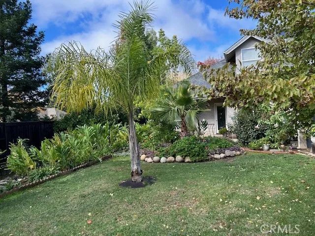 14 Sparrow Hawk, Chico, CA 95928