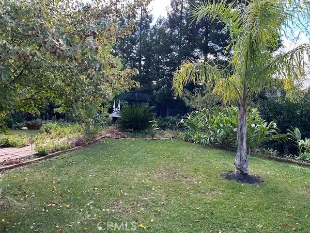 14 Sparrow Hawk, Chico, CA 95928