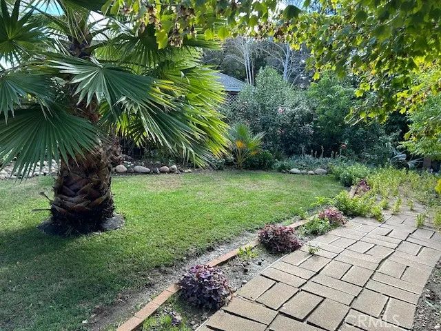 14 Sparrow Hawk, Chico, CA 95928