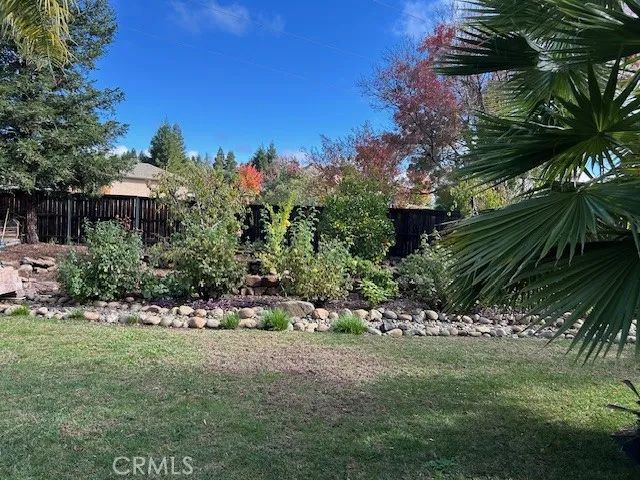 14 Sparrow Hawk, Chico, CA 95928