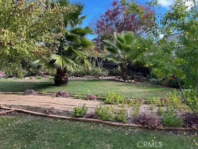 14 Sparrow Hawk, Chico, CA 95928