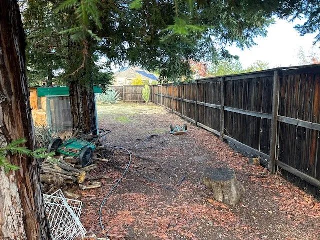 14 Sparrow Hawk, Chico, CA 95928