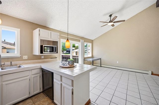 2801 W Davies Drive, Littleton, CO 80120