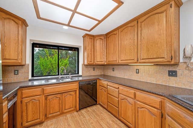 6847 Terreno Dr, Rancho Murieta, CA 95683