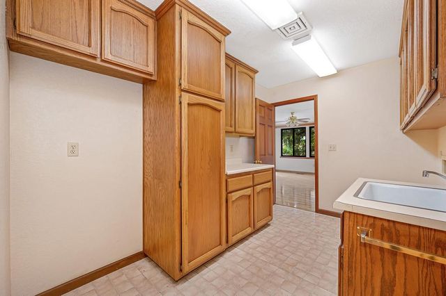 6847 Terreno Dr, Rancho Murieta, CA 95683