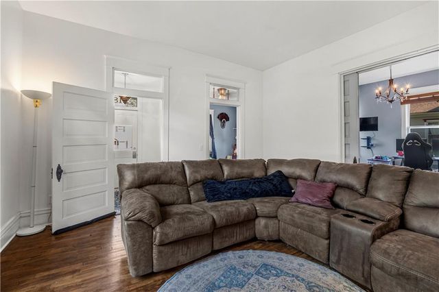 518 S Ash Street, Nevada, MO 64772