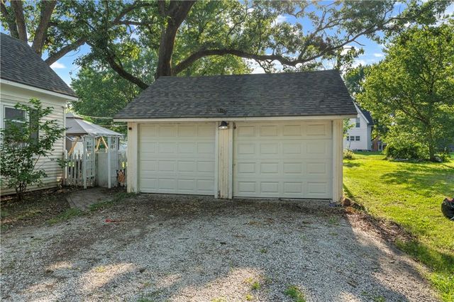 518 S Ash Street, Nevada, MO 64772