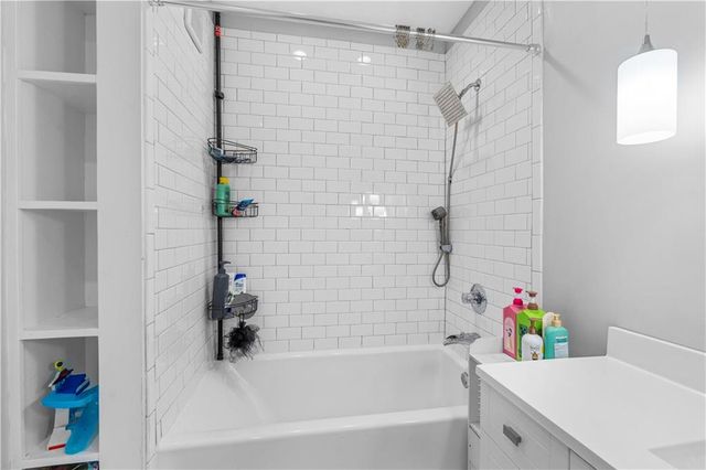 518 S Ash Street, Nevada, MO 64772