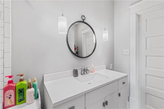 518 S Ash Street, Nevada, MO 64772