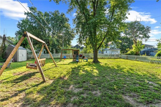 518 S Ash Street, Nevada, MO 64772