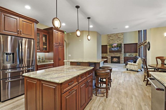 11810 25th COURT, Pleasant Prairie, WI 53158