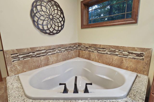 11810 25th COURT, Pleasant Prairie, WI 53158