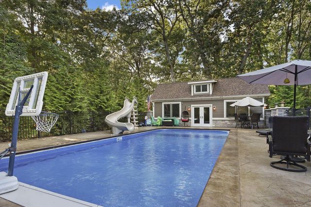 11810 25th COURT, Pleasant Prairie, WI 53158