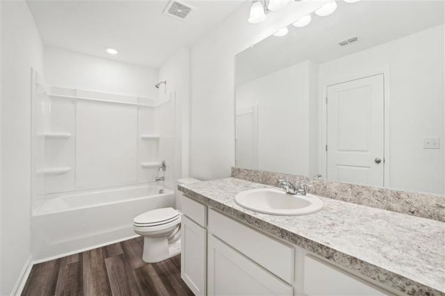 123 Cotton Leaf Boulevard 69, Summerville, SC 29486