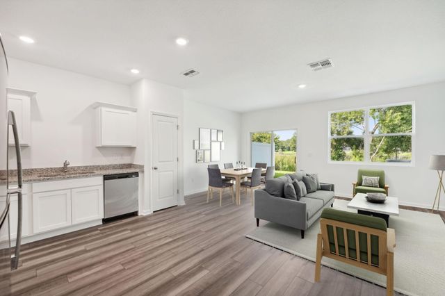 123 Cotton Leaf Boulevard 69, Summerville, SC 29486