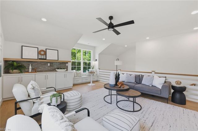 109 Ballahack RD, Chesapeake, VA 23322