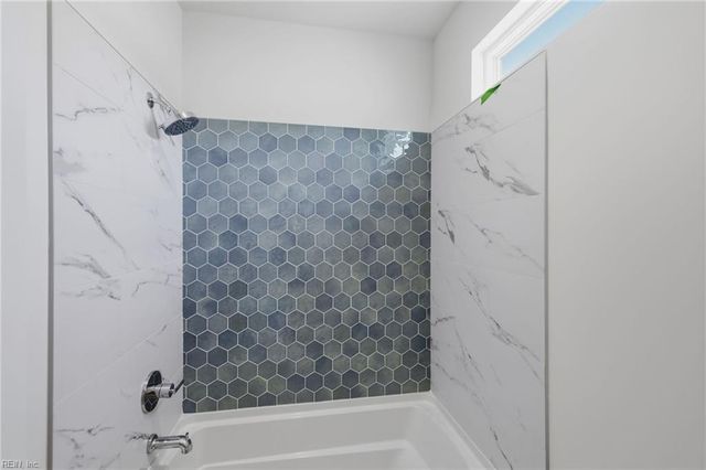 109 Ballahack RD, Chesapeake, VA 23322