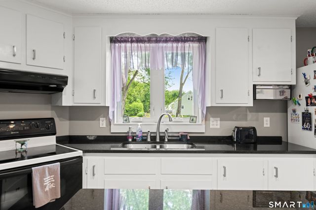 18 Bess Road, Enfield, CT 06082