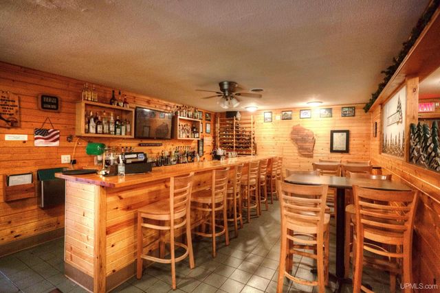 6622W Us 2 Highway, Hurley, WI 54534