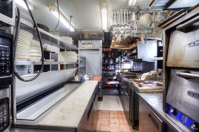 6622W Us 2 Highway, Hurley, WI 54534