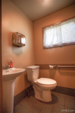 6622W Us 2 Highway, Hurley, WI 54534