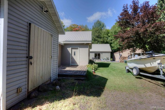 6622W Us 2 Highway, Hurley, WI 54534