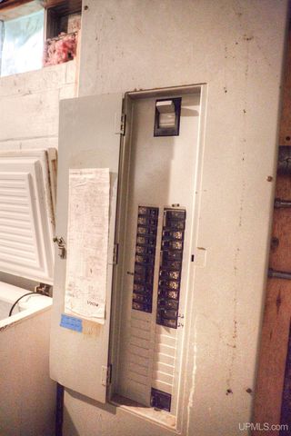 6622W Us 2 Highway, Hurley, WI 54534