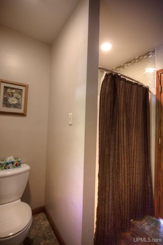 6622W Us 2 Highway, Hurley, WI 54534