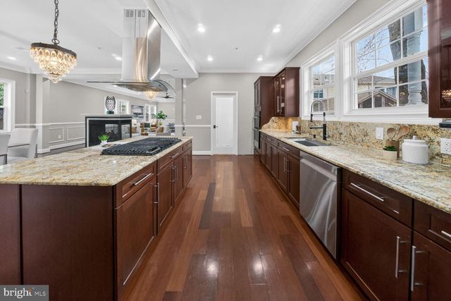 6512 4TH AVE, Takoma Park, MD 20912